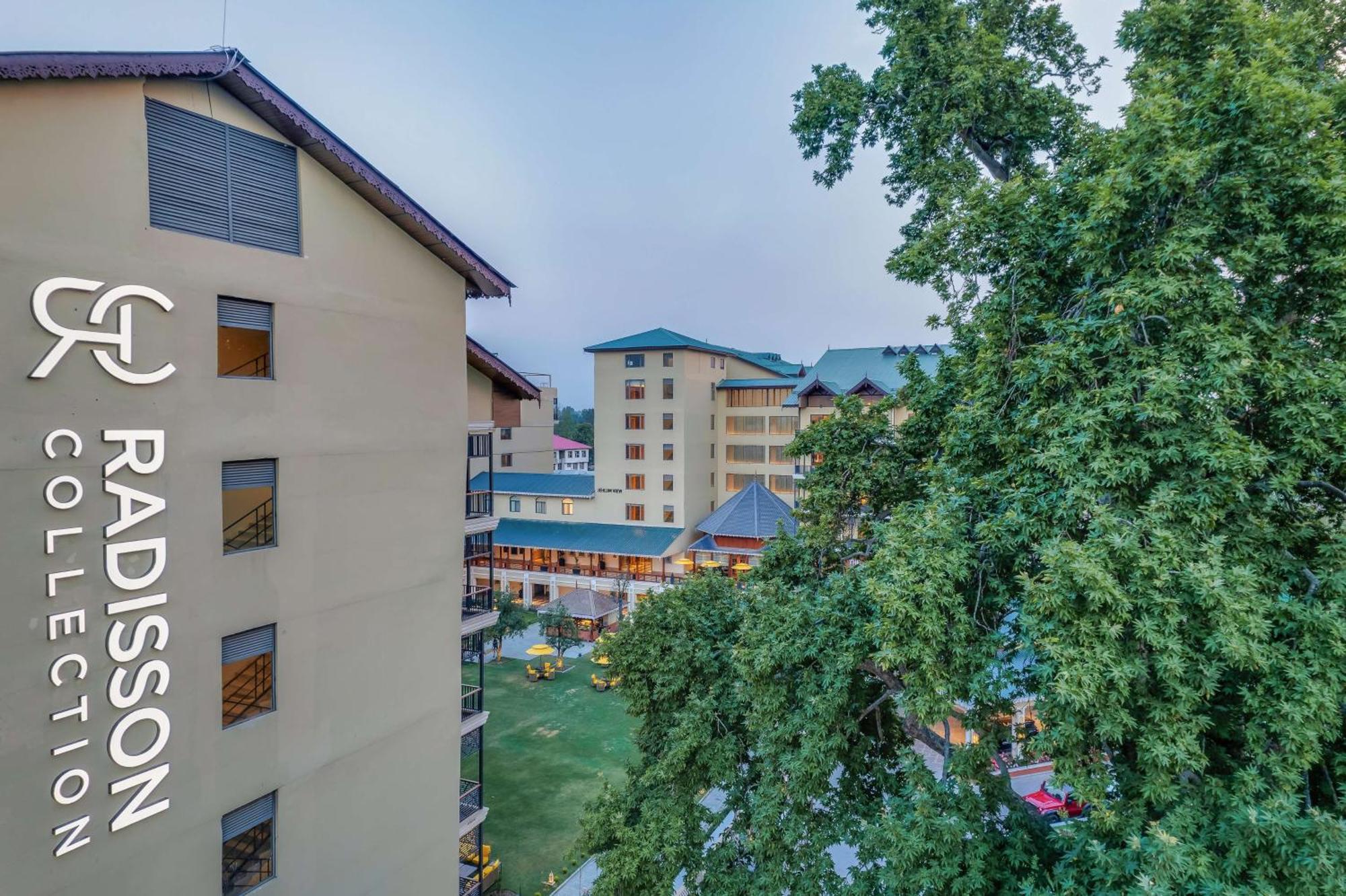 Radisson Collection Hotel & Spa, Riverfront Srinagar Exteriör bild